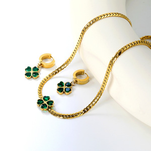 ชุดสร้อยคอและต่างหูรูปใบโคลเวอร์สี่แฉกประดับเพทาย สำหรับผู้หญิง ทำจากสแตนเลส สวมใส่ได้ทุกวัน ดีไซน์ลายพืชแบบฝังขอบ - Product Image 2