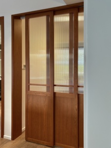 Portes en <span class=keywords><strong>bois</strong></span> de cerisier de style japonais Wabi-Sabi : intérieur, coulissantes, en verre, chambre à coucher. - Product Image 2