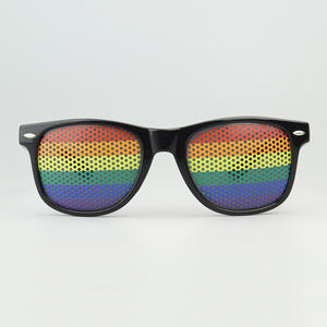 2024 unisexe lunettes de soleil arc-en-ciel sténopé conception blanc plastique vert jaune Logo fête couleur violet bleu rose PC rouge promotionnel - Product Image 3