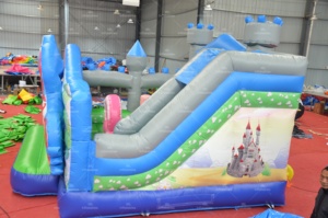 Château gonflable <span class=keywords><strong>licorne</strong></span> personnalisable pour enfants pour les célébrations d'<span class=keywords><strong>anniversaire</strong></span> de divertissement en plein air ou les locations commerciales - Product Image 6