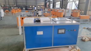 Machine à couper les blocs de bois à longue durée de vie et à coupes carrées à chaque fois |   Scie à découpe automatique pour pieds de palettes standard - Product Image 2