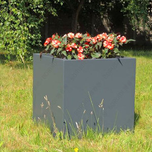 Maceta Cuadrada de Resina de 12 Pulgadas, Resistente al Agua, Decoración de Jardín, Jardinera para Exteriores - Product Image 3