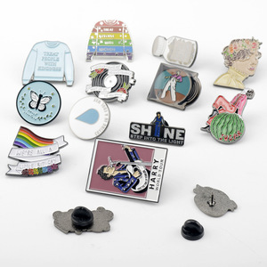 Épingles en émail de style Harrys, <span class=keywords><strong>chanteur</strong></span> pop, arc-en-ciel, musique, album, bande magnétique, broche en métal, badge, bijoux de dessin animé, accessoires, cadeaux - Product Image 1