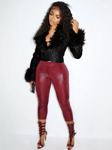 Женская укороченная кожаная куртка-кардиган свободного кроя с меховым воротником, однотонная - Product Image 4