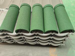 Rouleaux de toiture <span class=keywords><strong>en</strong></span> tôle 1340*420*0.5mm tuile classique couleur pierre enduit tuile de toiture <span class=keywords><strong>en</strong></span> métal et vis - Product Image 3