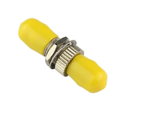Adaptateur fibre optique ST vers ST Simplex Monomode ST UPC 0.2dB Coupleur métallique 1000 Mating pour Boîtier terminal ODF FTTH avec raccord à bride