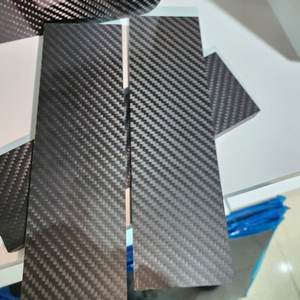 Tableros de fibra de carbono de alta resistencia Material de grafito ligero para paneles aeroespaciales Marcos UAV Patrón de placa de carbono único - Product Image 3