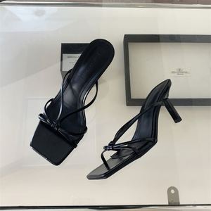 Nouvelles sandales à talons hauts violettes de style français pour femmes, collection été 2026, bout carré, tendance et polyvalentes - Product Image 4