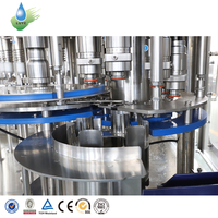 Machine de remplissage et d'emballage automatique électrique haute précision à commande PLC pour bouteilles en plastique, haute vitesse, garantie 1 an pour l'eau minérale