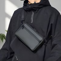 Sac bandoulière polyvalent pour homme, sac de poitrine grande capacité, sac carré de luxe haut de gamme
