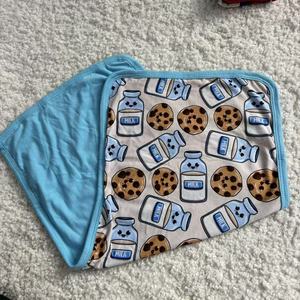 Scatola Misteriosa di Panni per il Ruttino in Fibra di Bambù per Neonati e Bambini, Colorati e Stampati, Lavabili, Pronti per la Spedizione - Product Image 6