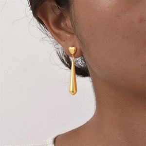 Pendientes de Moda con Baño de Oro, Diseño de Gota de Agua, Dijes Irregulares en Forma de Barra y Corazón - Product Image 2