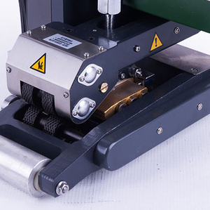 <span class=keywords><strong>GW900</strong></span> 1800W HDPE Géomembrane Revêtement d'étang Machine à souder à chaud en plastique Soudeuse de géomembrane - Product Image 5