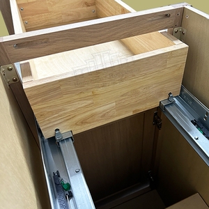 Tủ bếp gỗ sồi trắng kho Mỹ giao hàng nhanh mẫu tiêu chuẩn B09-B21, tủ gỗ lắp ráp, tủ gỗ nguyên khối - Product Image 3