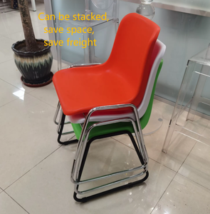 Silla de Entrenamiento Escolar OK-505SC con Base Tipo Trineo, Patas Cromadas, Carcasa de PP Mate, Asiento Acolchado, Apilable, Capacidad de 600 lb para Aula - Product Image 4