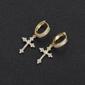 Boucles d'oreilles croix complètes pour hommes et femmes, cadeau personnalisé, accessoires tendance hip-hop rap, en alliage de cuivre - Product Image 1