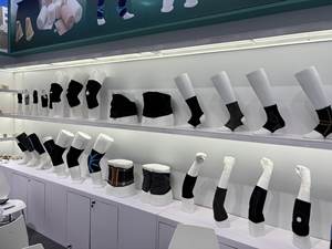 Attelle de cheville réglable avec fermeture auto-agrippante pour soutien nocturne, orthèse anti-entorse et récupération - Product Image 6