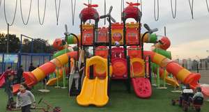 ملعب للأطفال ملون في الهواء الطلق مع أنابيب شرائح متعددة درجات التسلق وديكورات ممتعة - Product Image 4