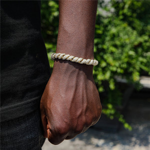 <span class=keywords><strong>Bracelet</strong></span> torsadé plaqué or pour homme <span class=keywords><strong>Bracelet</strong></span> chaîne en corde bling CZ glacé <span class=keywords><strong>Bracelet</strong></span> hip-hop <span class=keywords><strong>de</strong></span> 8mm en diamant à maillons téléphoniques - Product Image 4