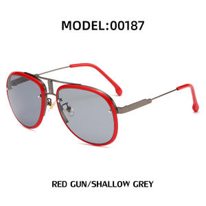 แว่นกันแดดสไตล์พังก์สำหรับผู้ชายและผู้หญิงแว่นกันแดดสไตล์พังก์แบบปรับแต่งสีโลโก้ด้วยเลเซอร์สไตล์สตีมพังค์สำหรับ2022 - Product Image 3