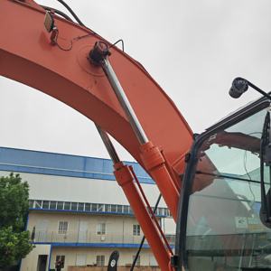 Excavadora hidráulica Hitachi de 20 toneladas usada, acabado de pintura original de fábrica; modelo Hitachi, disponible ahora. - Product Image 5