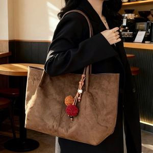Sac fourre-tout en faux daim doux pour femme, grande capacité, sac à bandoulière décontracté pour l'automne et l'hiver, vente en gros - Product Image 4