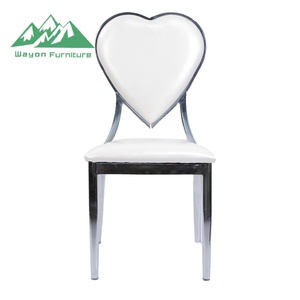 Silla de Comedor Apilable de Acero Inoxidable con Respaldo Sólido, Estilo Contemporáneo, Chapada en Oro de Lujo, para Bodas, Banquetes, Apartamentos y Fiestas - Product Image 1