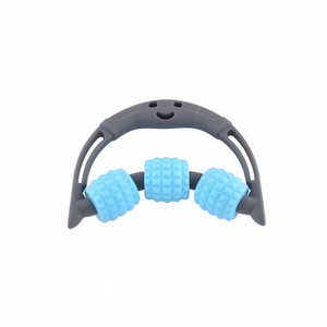 Rouleau de massage manuel HB Sport 15 cm bleu avec rouleaux texturés pour soulager les muscles - Product Image 1