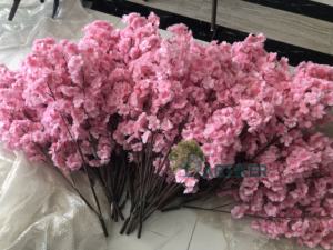 Décor de mariage de haute qualité 5m arbre de fleurs de cerisier artificiel en fibre de verre vente chaude arbre de mariage en feuille de soie - Product Image 3