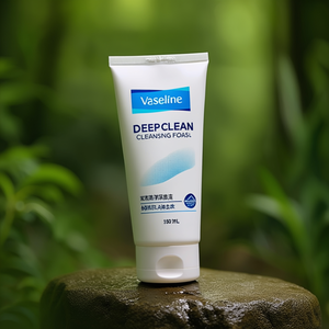 Mousse nettoyante Vaseline Deep Clean 180 ml, nettoyant visage pour tous types de peaux - Product Image 3