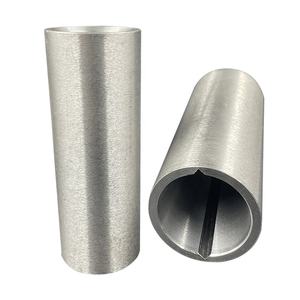 Douille de pointe de balle robuste <span class=keywords><strong>pour</strong></span> <span class=keywords><strong>fourche</strong></span> en <span class=keywords><strong>pierre</strong></span> <span class=keywords><strong>fourche</strong></span> ensilage avec douille de dents de chargeur et manchon de lance de balle de foin - Product Image 1