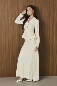 Jupe longue en soie pour femme Maxi Standard taille haute unie / avec panneau en dentelle Vietnam Toutes saisons MIDNIGHT LILY - Tissu doux et élégant KV73 - Product Image 6