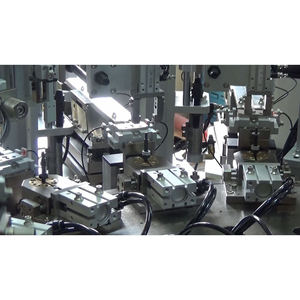 Équipement d'assemblage de vérins à gaz entièrement automatique DaZhan, garantie 1 an, installation par des spécialistes sur site assurant la qualité - Product Image 1