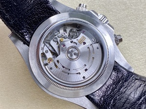 Montre mécanique de luxe de qualité supérieure, étanche, 40 mm, acier inoxydable 904L, mouvement ETA 4130, nouvelle montre en carbone, fabriquée par DIW Factory - Product Image 5
