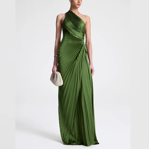 Abito Lungo di Lusso Verde Monospalla con Dettagli Plissettati e Arricciati in Raso per Gala, Personalizzabile - Product Image 3