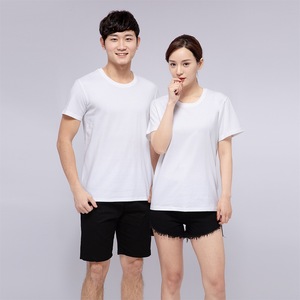 เสื้อยืดคอกลม ผ้าคอตตอนหวี 100% สีพื้น ทรงลำลอง ใส่สบาย ไม่ยับ ระบายอากาศดี ชุดคู่พ่อแม่ลูก พร้อมโลโก้สั่งทำ - Product Image 3