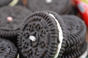 Regalo di <span class=keywords><strong>capodanno</strong></span> 600g biscotto piccolo vinilla crema sottile sandwich biscotti cracker cioccolato cracker biscotti al burro - Product Image 6