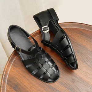 Chaussures en cuir pour hommes, style nouveau et tendance, talon plat décontracté, sandales tendance et respirantes pour hommes, chaussures pour hommes à bout rond - Product Image 3