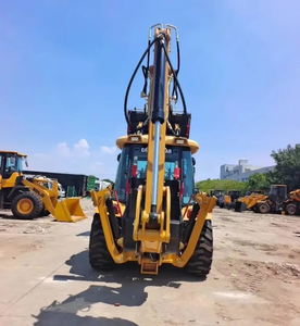 รถตักหน้าหลายฟังก์ชั่น Caterpillar 420F ปี 2023 ขับเคลื่อน 4 ล้อ 60 กิโลวัตต์ รับน้ำหนัก 2 ตัน พร้อมมอเตอร์และอุปกรณ์เสริม - Product Image 1