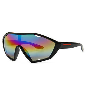 Hot Selling Fashion Newest <b>Large</b> <b>Frame</b> Sunglasses Oversized Waterproof Shield Women Sunglasses One Piece Lens Sunglasses 2021 - Product Image 1