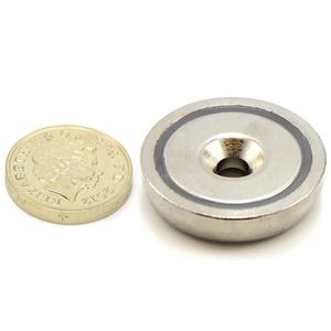 Aimants néodyme à encoche renforcée 20 mm x 3 mm, disques ronds en terres rares avec trou <span class=keywords><strong>de</strong></span> fixation <span class=keywords><strong>pour</strong></span> fermeture <span class=keywords><strong>de</strong></span> porte <span class=keywords><strong>de</strong></span> <span class=keywords><strong>meuble</strong></span> ou d'armoire - Product Image 1