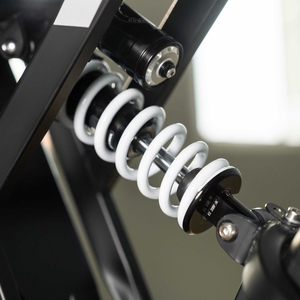 Motocicleta Todoterreno COSWHEEL R6000 60V 7000W con Suspensión Completa, Batería Extraíble de 40Ah, Certificación CE para UE y EE. UU. - Product Image 4
