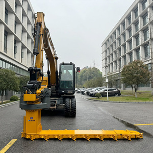 Machine de démolition de ballast ferroviaire pour travaux de génie ferroviaire - Product Image 3