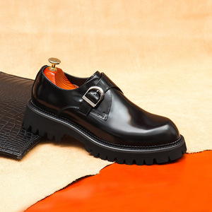 Nouvelle Tendance – Chaussures Homme en Cuir Véritable Brillant, Style Britannique Sportif Décontracté, à Enfiler, Légères, Antidérapantes et Respirantes pour l'Automne - Product Image 1