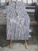 Dalles de granit gris et blanc modernes, écologiques, brossées, petites, pour comptoirs de cuisine et sols de villas et parcs, directement de l'usine du Shandong