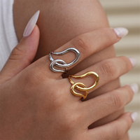 Bagues de doigt creuses en acier inoxydable irrégulières pour femmes Accessoires de main imperméables pour femmes à la mode Bijoux pour femmes