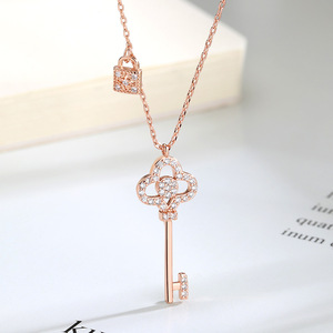 Ingrosso <span class=keywords><strong>argento</strong></span> placcato serratura e chiave <span class=keywords><strong>collana</strong></span> <span class=keywords><strong>coppia</strong></span>, moda del lucchetto <span class=keywords><strong>collana</strong></span> per il giorno di san valentino - Product Image 4