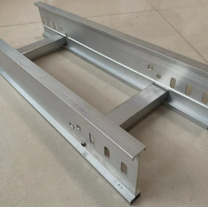 Bandeja Portacables Cerrada Tipo Escalera de Acero con Certificación ISO, Anticorrosión y Antioxidación, para Infraestructura de Cableado Exterior, 10 Años de Garantía - Product Image 5