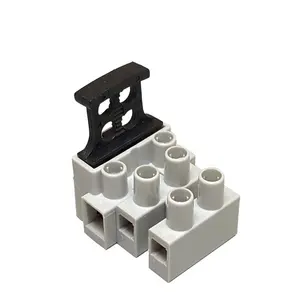 FT06-3 Fuse Terminal PA Material 2.5-4mm2 Wire Terminal With Fuse 3Pin Connector