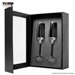 Boîte cadeau magnétique <span class=keywords><strong>à</strong></span> couvercle articulé noir mat personnalisée, boîte cadeau en carton rigide <span class=keywords><strong>pour</strong></span> spiritueux avec insert en mousse EPE et logo UV sélectif - Product Image 1